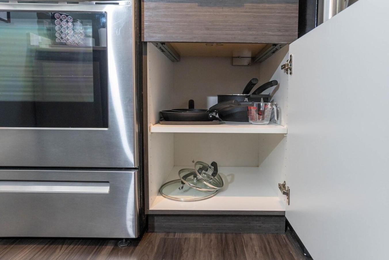 Self Check-In-Washer-Dryer-4Ksmart Tv-King Bed-Gym Tacoma Exterior photo