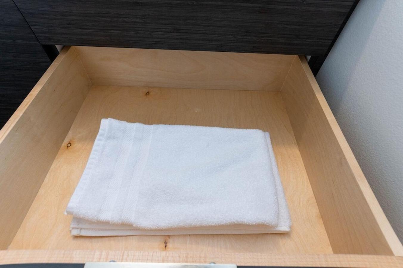 Self Check-In-Washer-Dryer-4Ksmart Tv-King Bed-Gym Tacoma Exterior photo